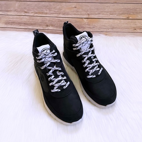 Timberland Women’s Field Trekker Mid Hiking Boots - Picture 2 of 7